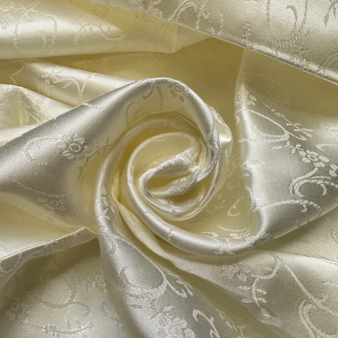 Picking Out My Wedding Cake - Polyester Blend Woven - White Floral - 2.2M Bundle