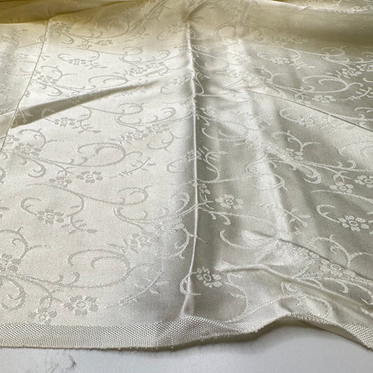 Picking Out My Wedding Cake - Polyester Blend Woven - White Floral - 2.2M Bundle