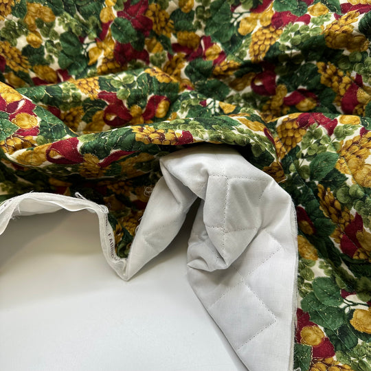 Decorating With Nature - Plain Weave Quilted Batting Cotton/Poly Woven - Green/Red Pine Cones - 2.5M Bundle