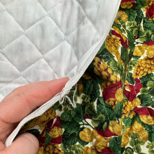 Decorating With Nature - Plain Weave Quilted Batting Cotton/Poly Woven - Green/Red Pine Cones - 2.5M Bundle