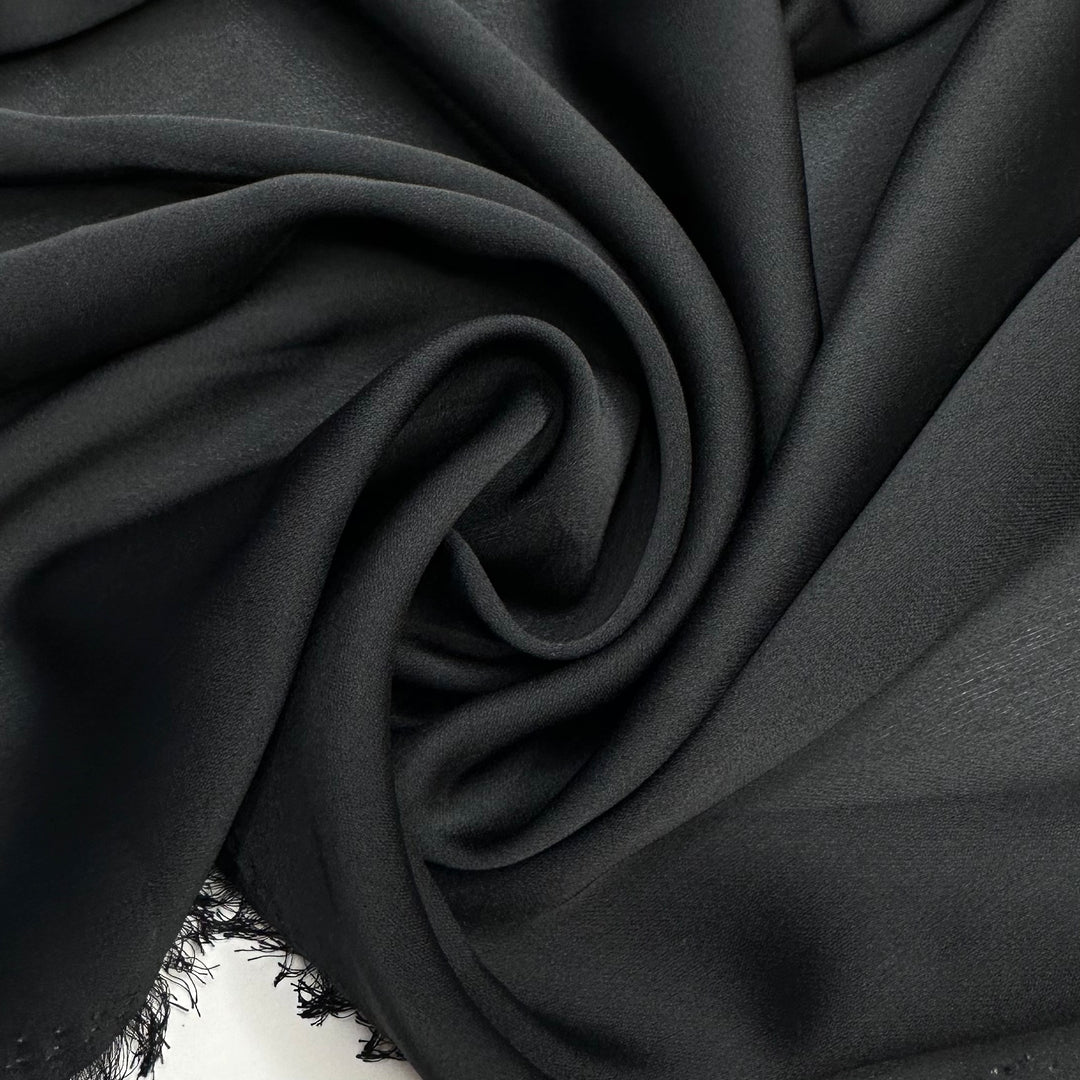 Luxury On A Pedestal - Crepe Poly Woven - Black - 0.7M Bundle