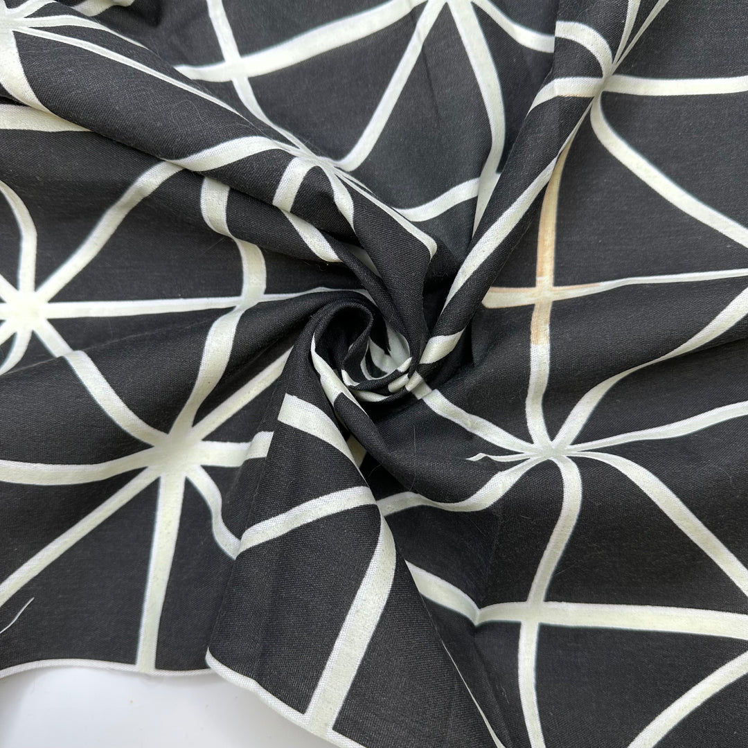 Hiding Things In The House - Poly Woven - Black/White Geometric - 1.4M Bundle