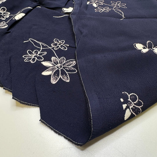 Water Shooting Flower - Cotton Blend Woven - Navy/White Floral - 1.1M Bundle