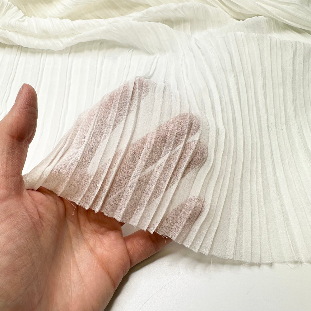 Cool Whip - Pleated Chiffon Poly Woven - White - 1.6M Bundle