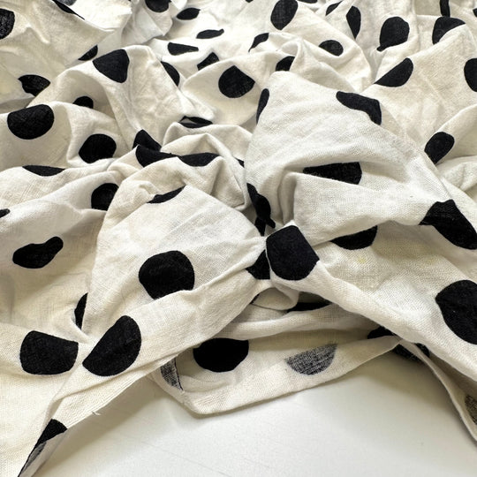 UB - Cruellas Ready To Wear Collection - Cotton Blend Woven - Black/White Polka Dots - 1.45M Bundle