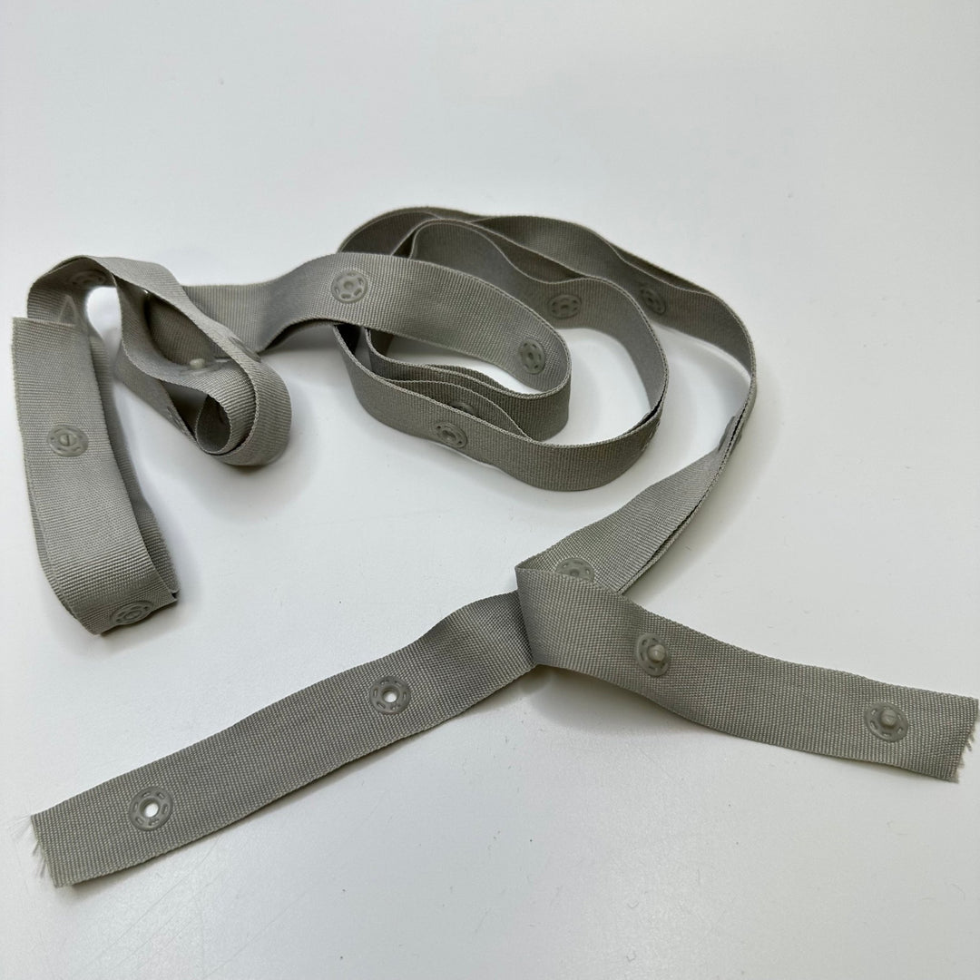 ¾" (19mm) Snap Tape Trim - Light Grey - 1M Bundle - True Deadstock supplies Fabric by private - Sustainable Textile | FABCYCLE