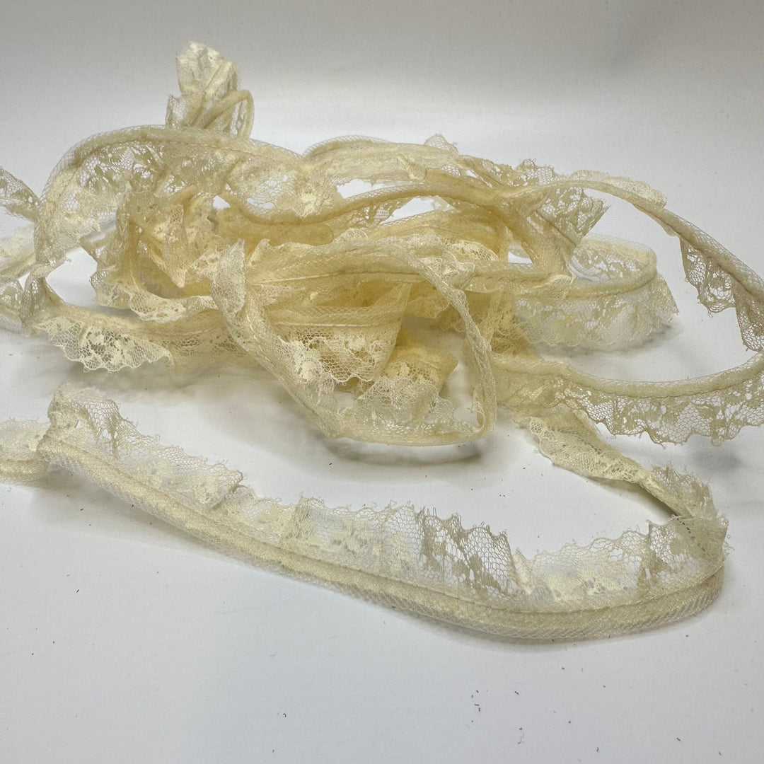 ¾" (19mm) Vintage Ruffled Mesh Lace Trim - Cream - 3.8M Bundle - True Deadstock supplies Fabric by private - Sustainable Textile | FABCYCLE