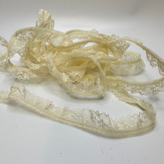 ¾" (19mm) Vintage Ruffled Mesh Lace Trim - Cream - 3.8M Bundle - True Deadstock supplies Fabric by private - Sustainable Textile | FABCYCLE