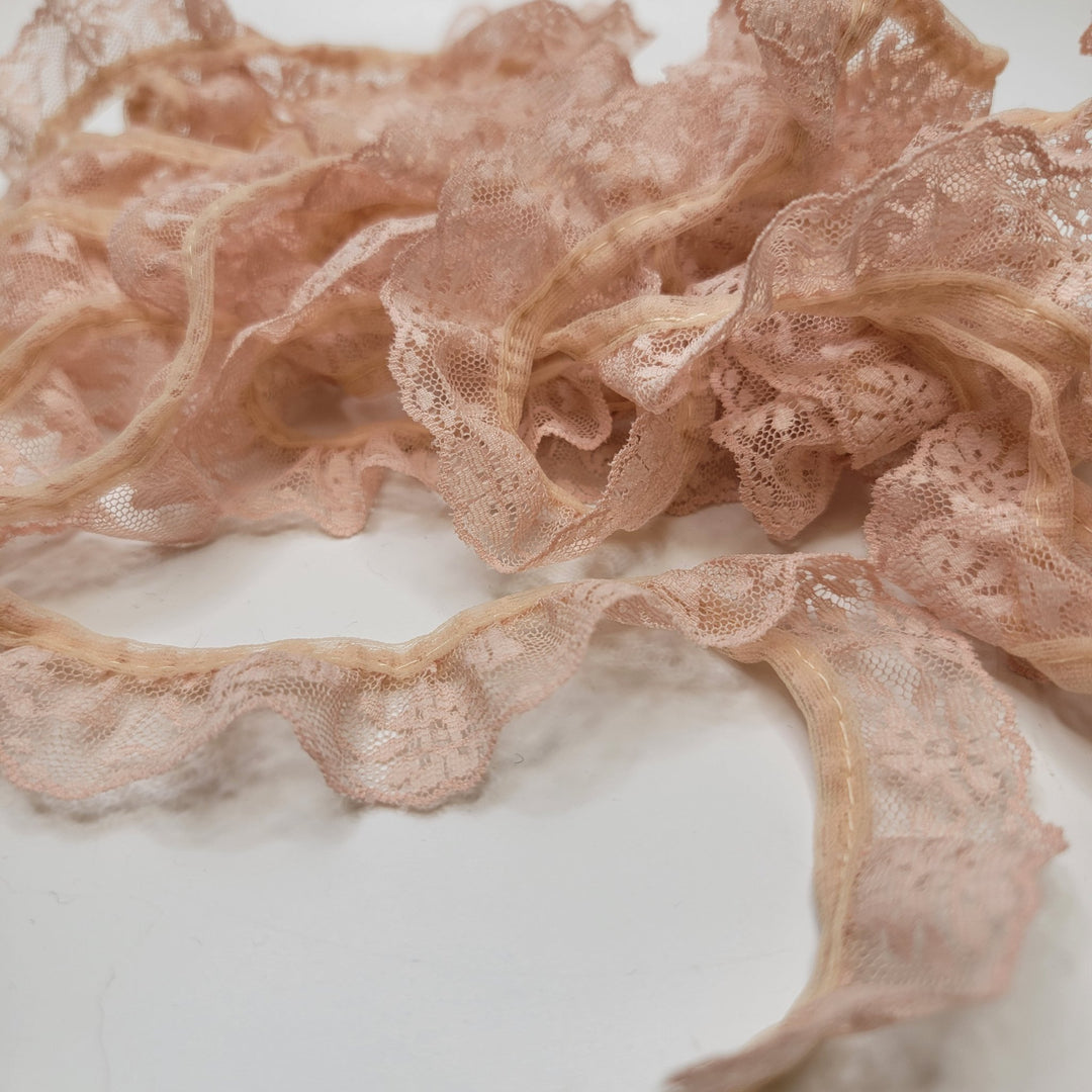 ¾" (19mm) Vintage Ruffled Mesh Lace Trim - Light Pink - 4.5M Bundle - True Deadstock supplies Fabric by private - Sustainable Textile | FABCYCLE