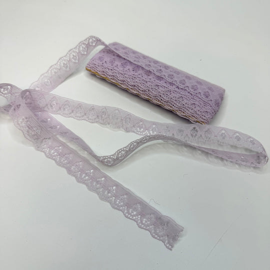 ¾" (19mm) Vintage Scalloped Lace Trim - Light Purple - 4.9M Bundle - True Deadstock supplies Fabric by private - Sustainable Textile | FABCYCLE