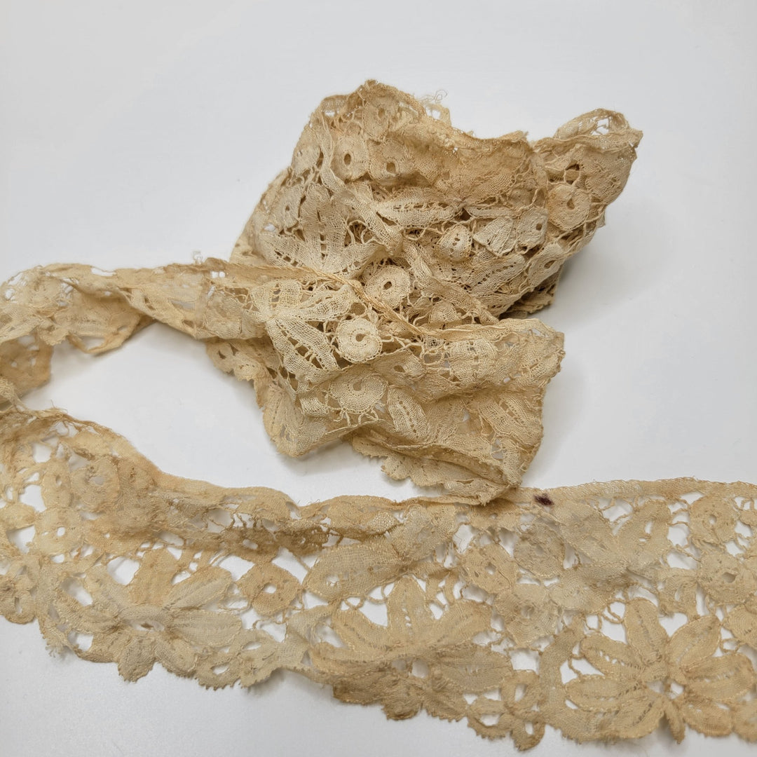 2 ¼" (57mm) Hand Made/Antique Scalloped Bobbin Lace Trim - Dark Cream - 1.75M Bundle - True Deadstock supplies Fabric by private - Sustainable Textile | FABCYCLE