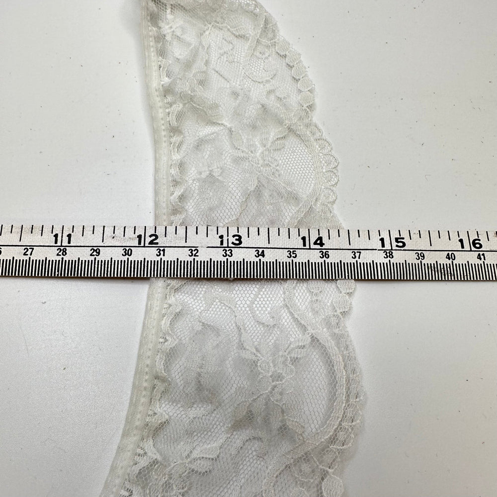 2 ½" (64mm) Ruffled Mesh Lace Trim - White - 2M Bundle - True Deadstock supplies Fabric by private - Sustainable Textile | FABCYCLE