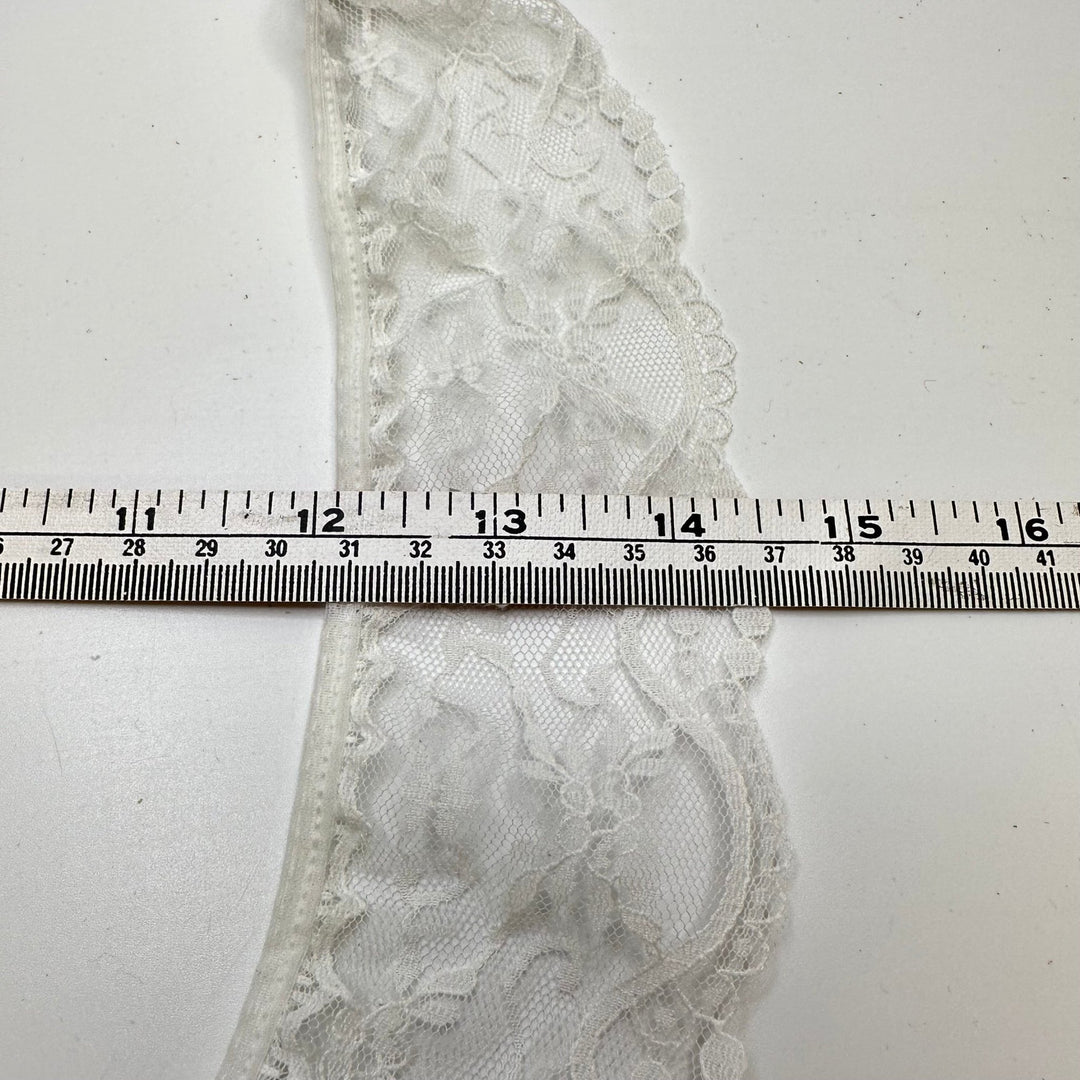 2 ½" (64mm) Ruffled Mesh Lace Trim - White - 2M Bundle - True Deadstock supplies Fabric by private - Sustainable Textile | FABCYCLE