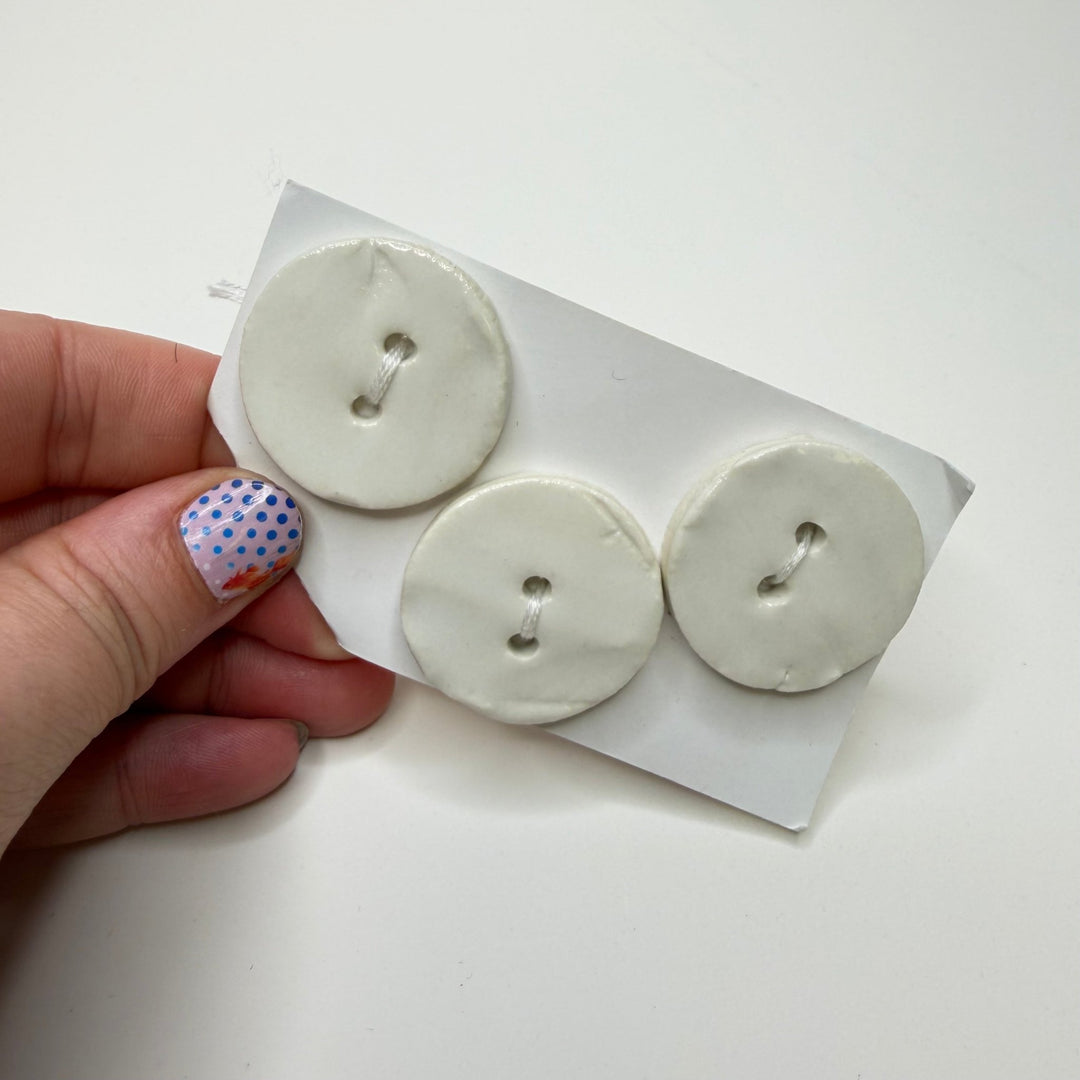 2 Hole Button - 30MM - White - 3 Pack - True Deadstock supplies Fabric by private - Sustainable Textile | FABCYCLE
