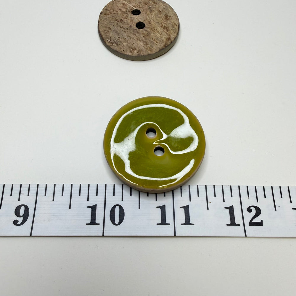 2 Hole Button - 40MM Plastic - Green - True Deadstock supplies Fabric by private - Sustainable Textile | FABCYCLE