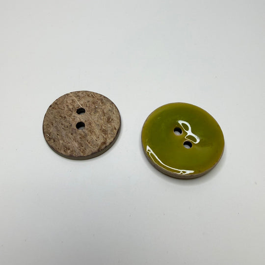 2 Hole Button - 40MM Plastic - Green - True Deadstock supplies Fabric by private - Sustainable Textile | FABCYCLE