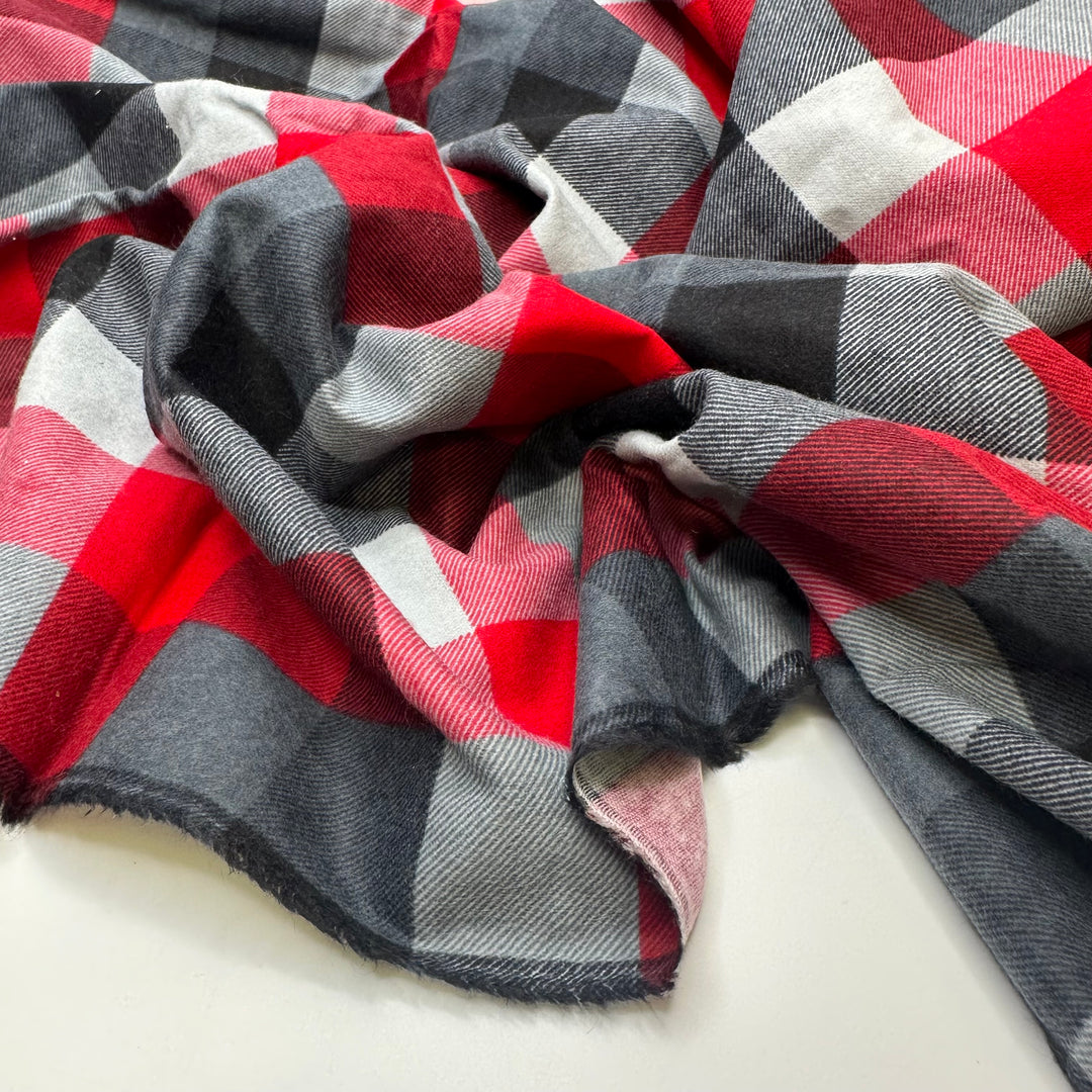Checking The Red Box - Flanel Cotton Woven - Black/Red Plaid - 2.15M Bundle