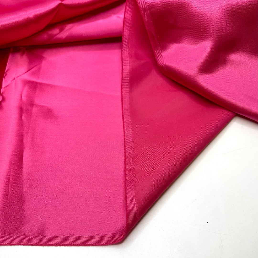 Hot Stuff - Sateen Polyester Blend Woven - Pink - 2.5M Bundle