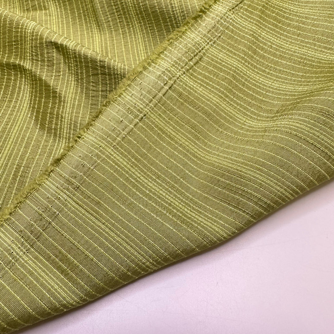 UB - Avocado Slices - Taffeta Poly/Cotton Woven - Light Green Pinstripe - 2.3M Bundle