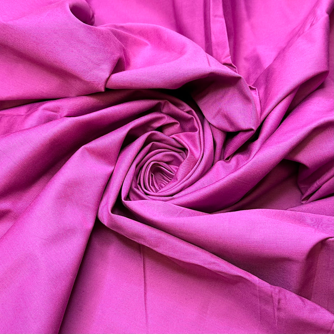 Picking Fresh Berries - Cotton Blend Woven - Dark Pink - 1.35M Bundle