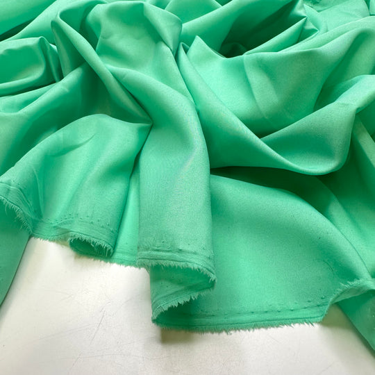Going To The Aquarium - Polyester Blend Woven - Light Green - 2.1M Bundle