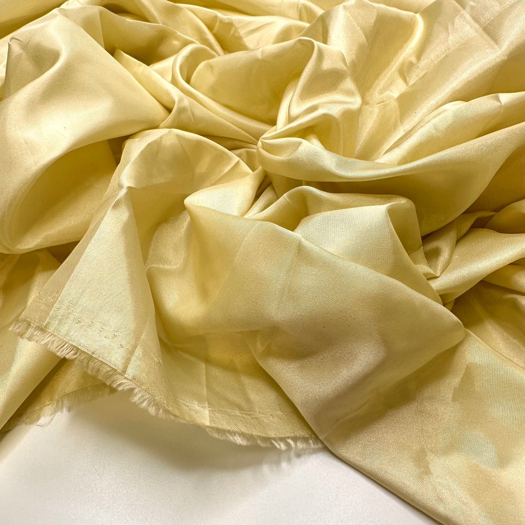 Smushing Cake In Each Others Faces - Poly Woven - Light Yellow - 1.55M Bundle