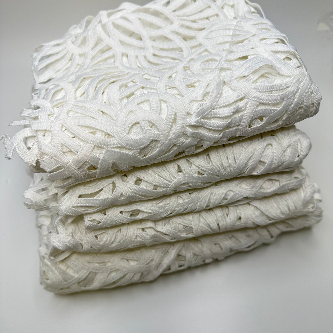 Walking The Path Together - Polyester Blend Woven - White Floral - 0.5M Bundle