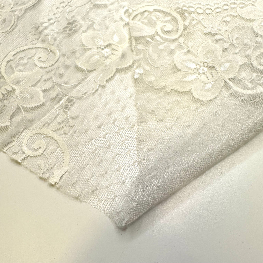 UB - Morning Dew In The Garden - Lace Poly Knit - White Floral - 3M Bundle