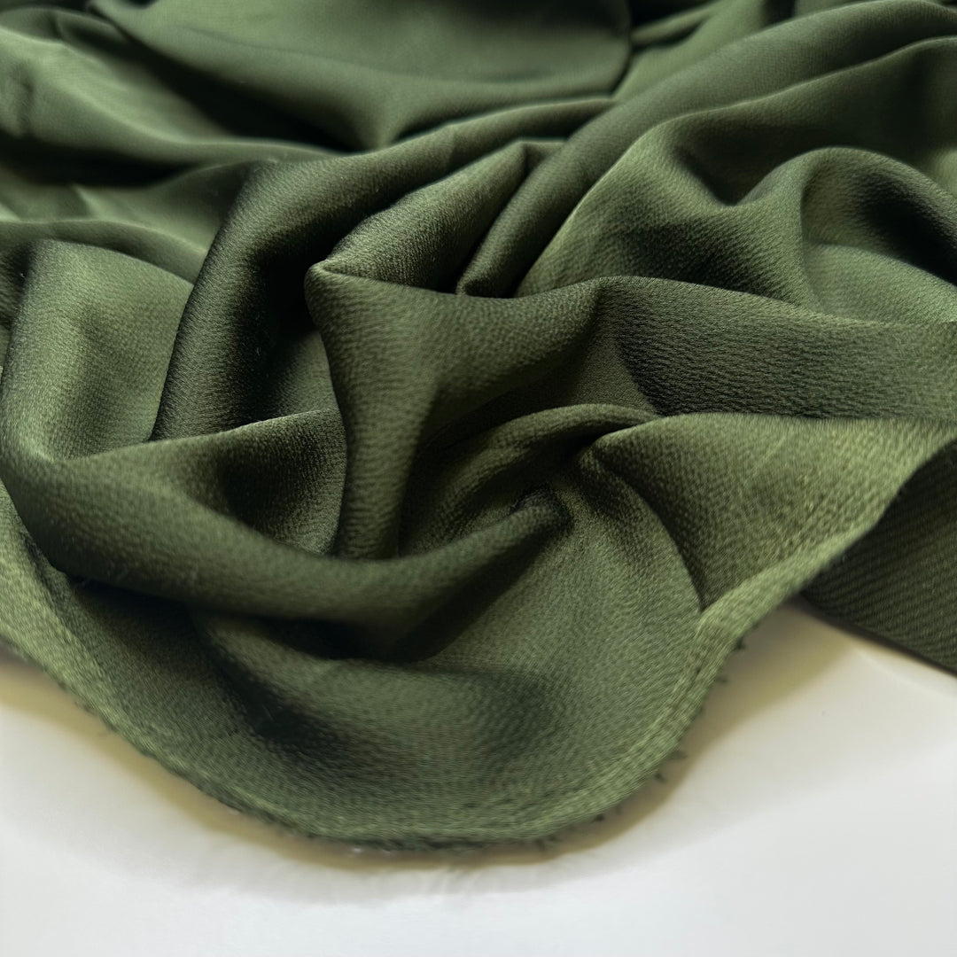 Make Them Green With Envy - Crinkle Sateen Poly Woven - Green - 1.3M Bundle