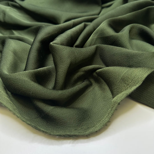 Make Them Green With Envy - Crinkle Sateen Poly Woven - Green - 1.3M Bundle