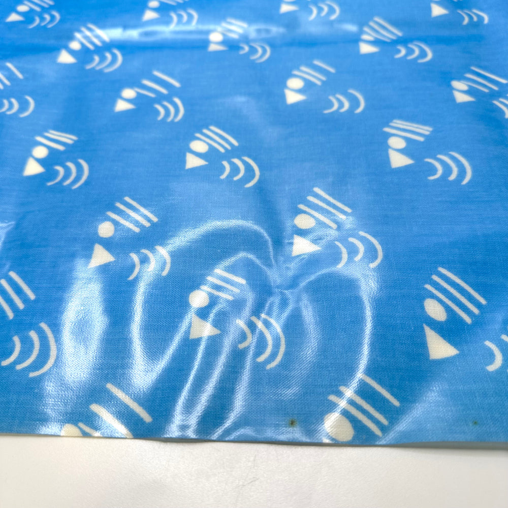 UB - Mom Can We Get A Pool - Waterproof PVC Blend Woven - Light Blue/White Abstract - 1.35M Bundle
