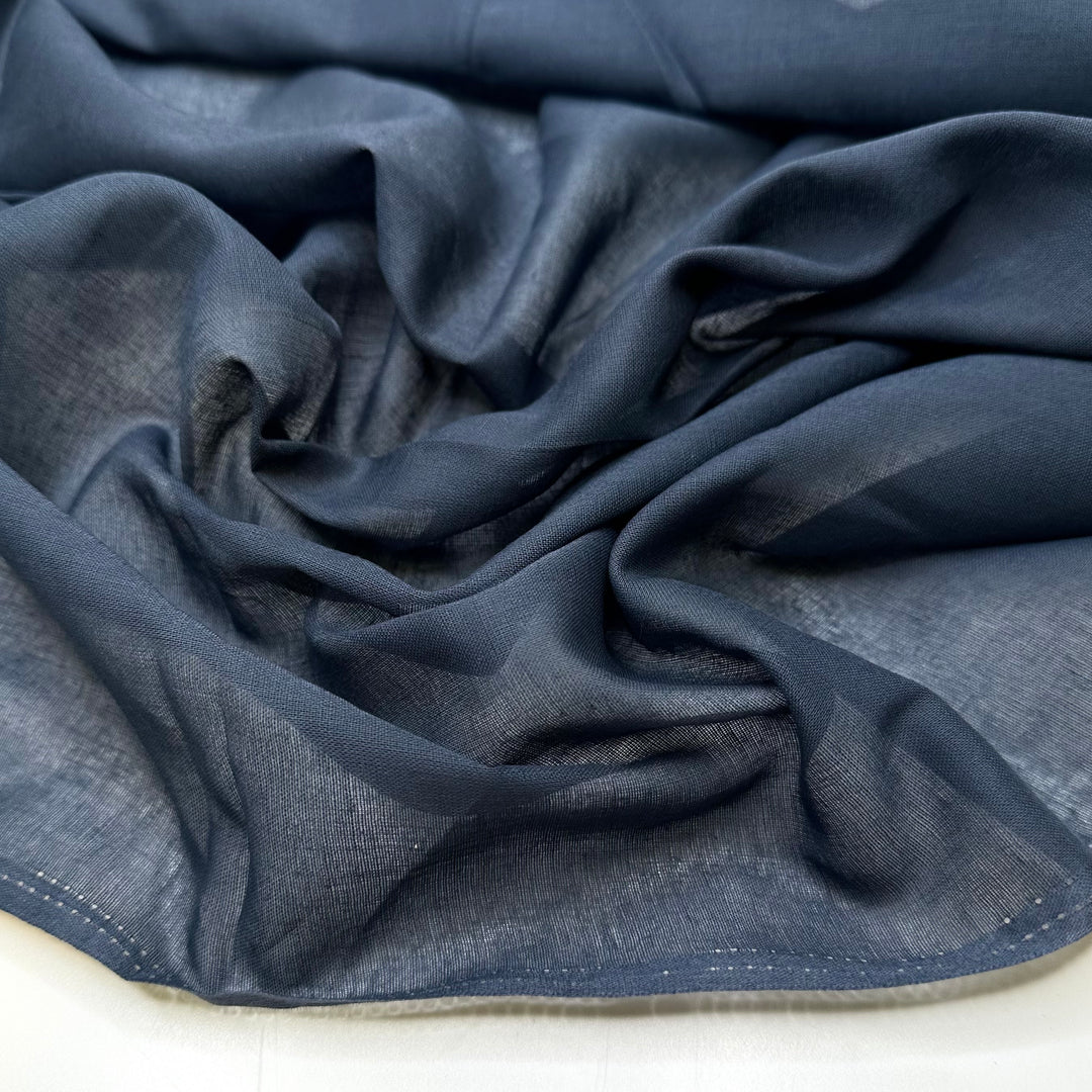 Staying Cool In The Sun - Cotton Blend Woven - Grey/Navy - 1.3M Bundle