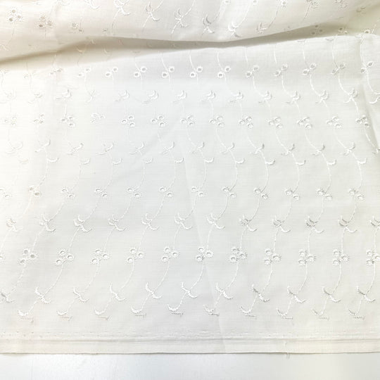 Burning Man Makeover - Embroidered Poly/Cotton Woven - White Floral - 2M Bundle