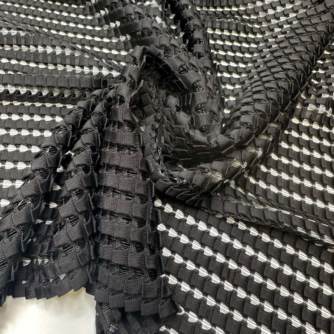Wall Of Amps - Pleated Mesh Polyester Blend Knit - Black - 1M Bundle
