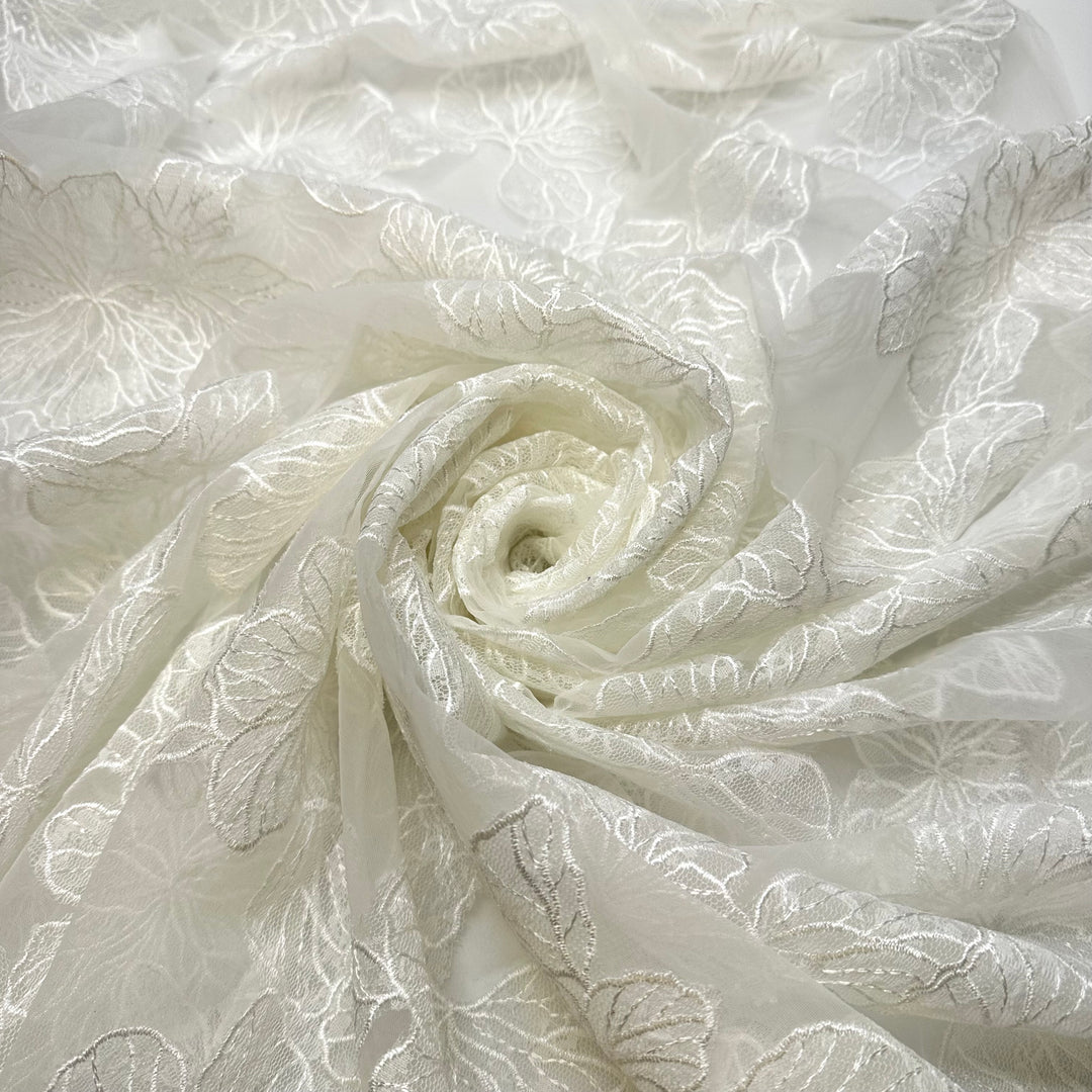 Turning A New Leaf - Embroidered Poly Woven - White Floral - 0.95M Bundle