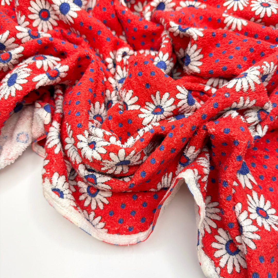Pop Quiz At The Beach - Vintage Terry Towel Cotton Knit - White/Red Floral - 1.7M Bundle