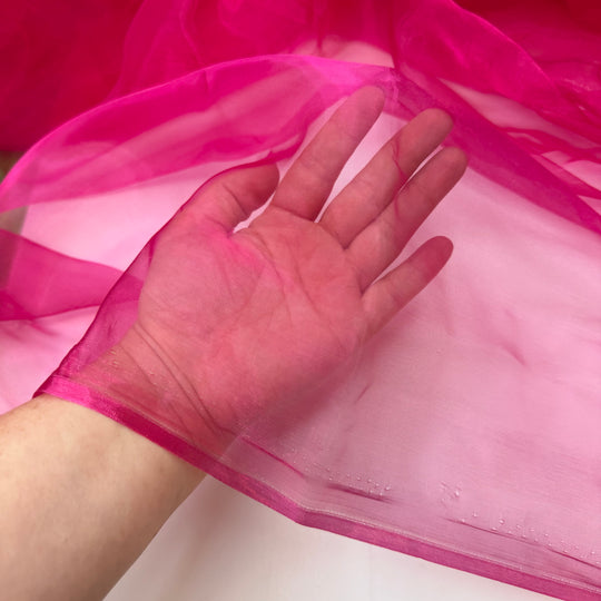 Bring The Drama - Organza Poly Woven - Dark Pink - 3.5M Bundle