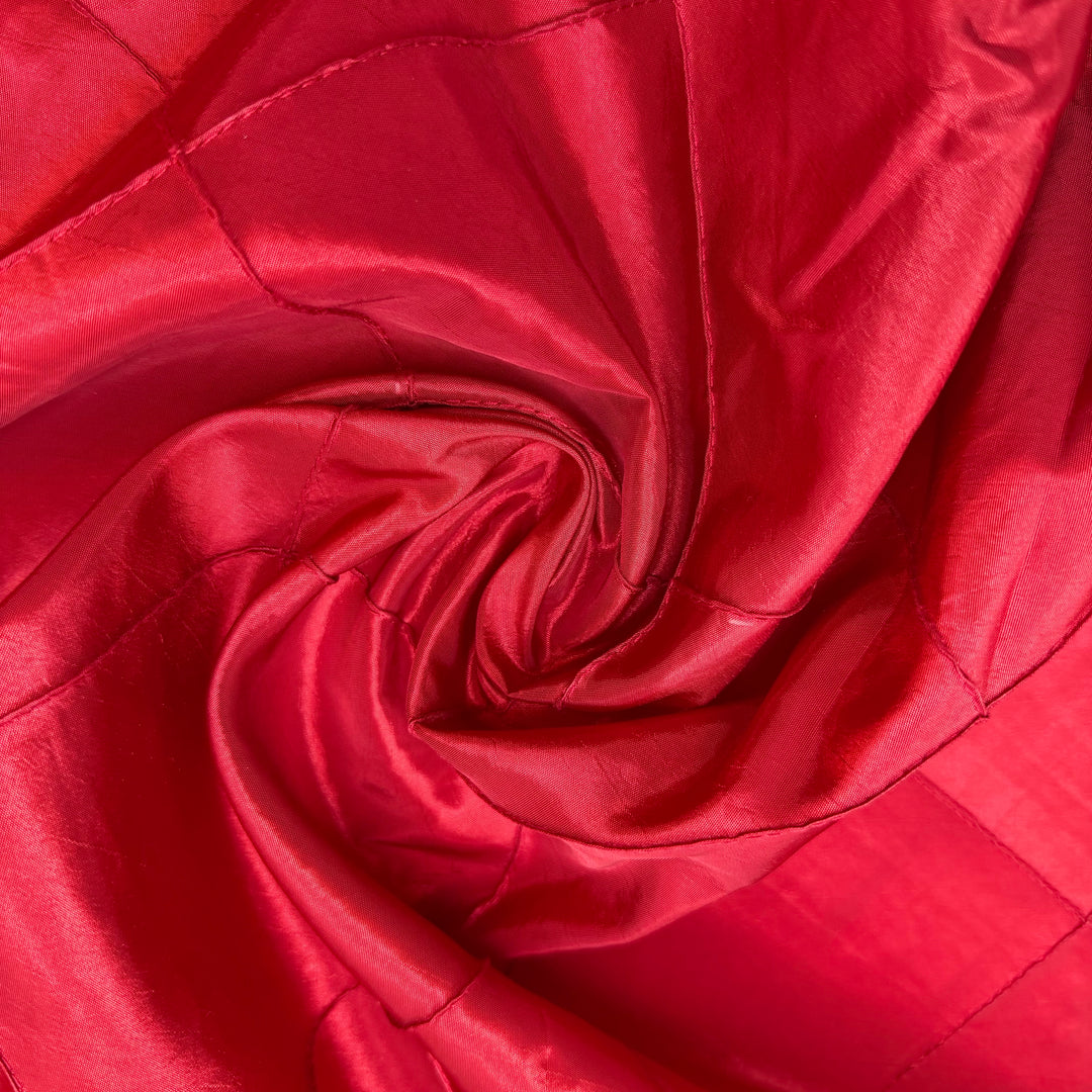 Red Room - Quilted Top Taffeta Poly Woven - Red - 1.4M Bundle