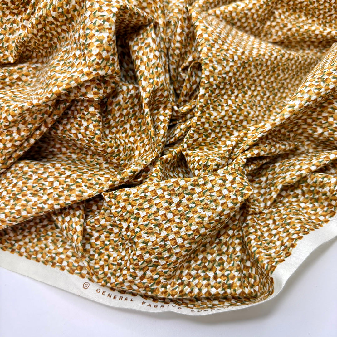 I Yam What I Yam - Vintage Cotton Woven - Beige/Green Abstract - 1M Bundle