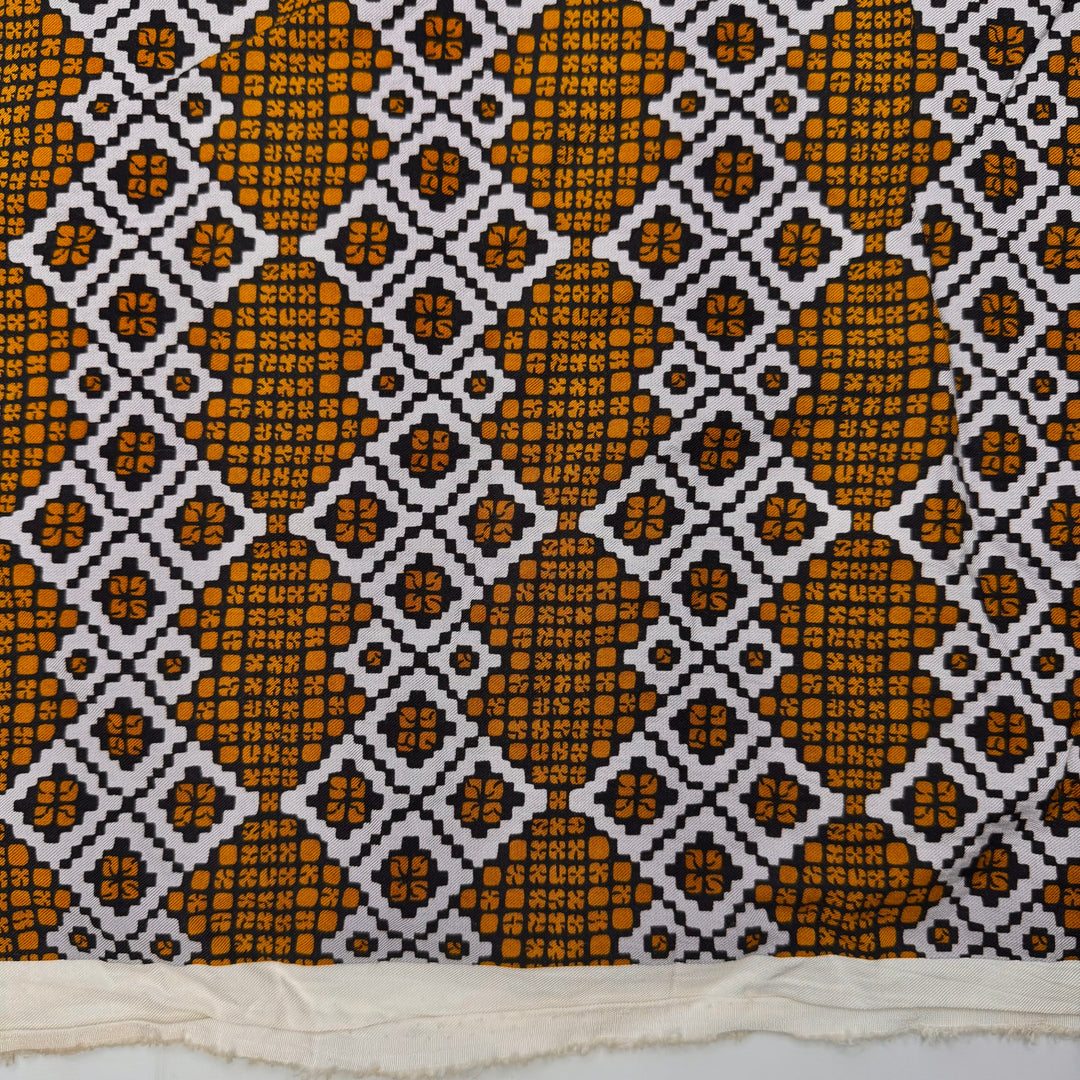 Poultry-geist - Twill Weave Cotton/Bamboo Woven - Beige/Grey Geometric - 1M Bundle