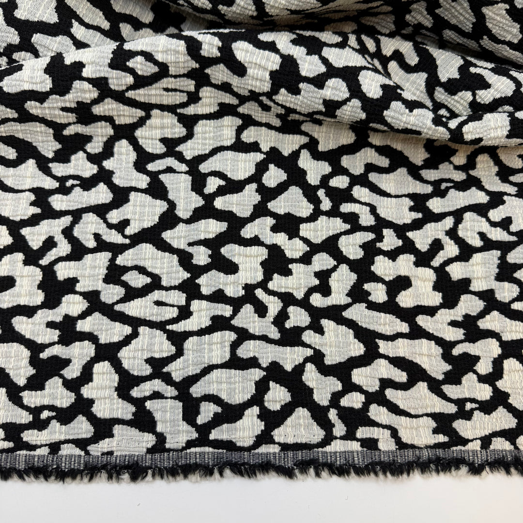 Mod Graphic Prints - Jacquard Poly/Cotton Woven - Black/White Abstract - 3.5M Bundle