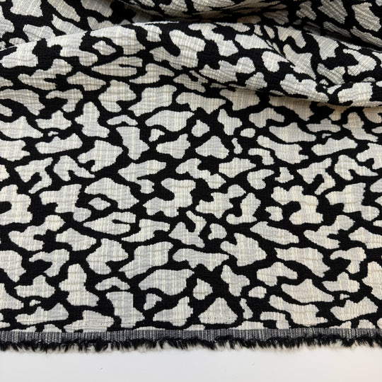 Mod Graphic Prints - Jacquard Poly/Cotton Woven - Black/White Abstract - 3.5M Bundle