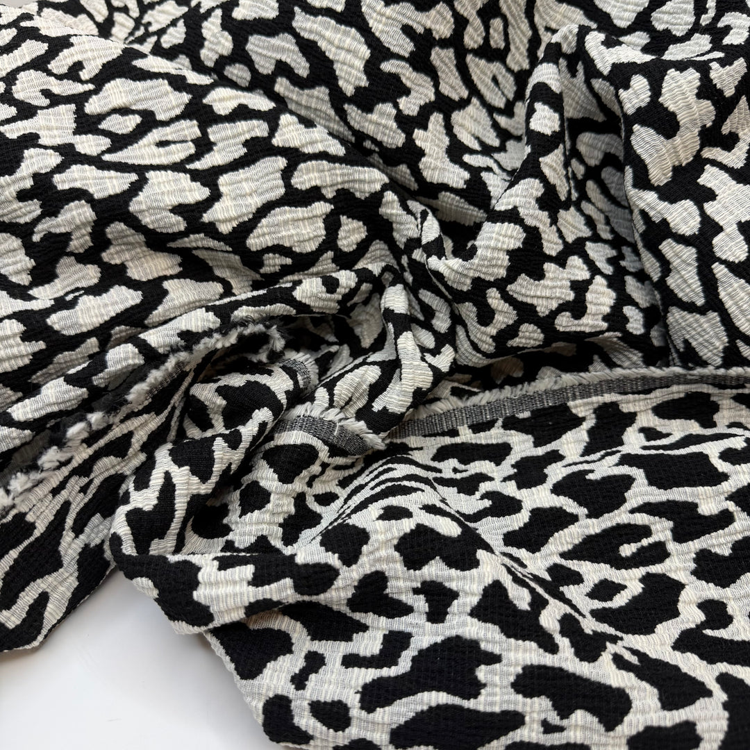 Mod Graphic Prints - Jacquard Poly/Cotton Woven - Black/White Abstract - 3.5M Bundle