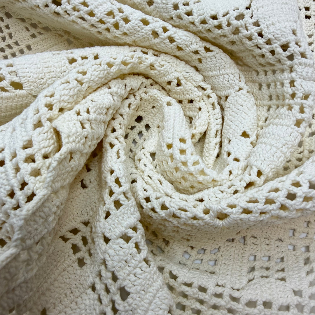 Always Dress The Table - Vintage Crochet Table Cloth Cotton Knit - Cream - 2.25M Bundle