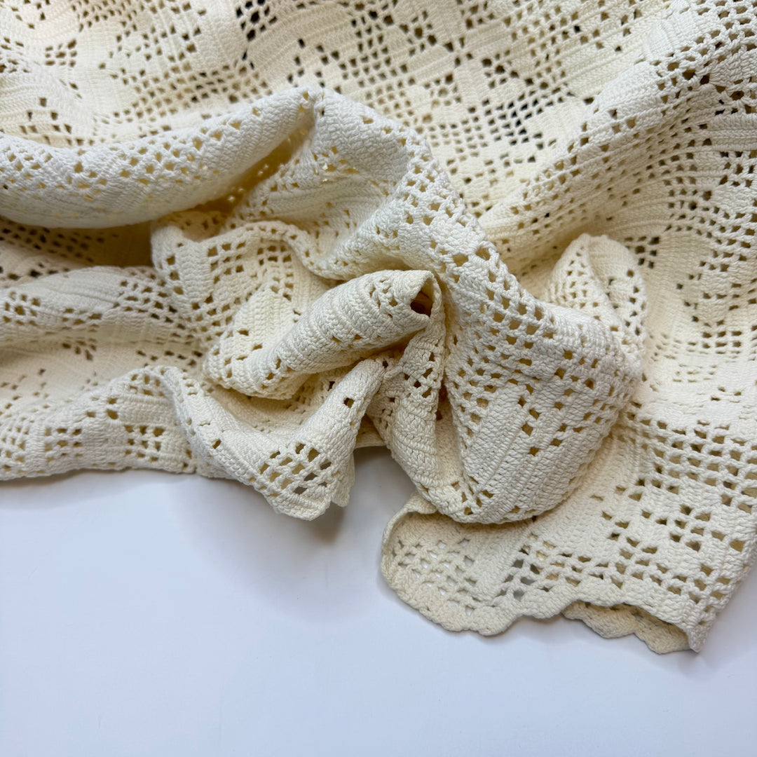 Always Dress The Table - Vintage Crochet Table Cloth Cotton Knit - Cream - 2.25M Bundle