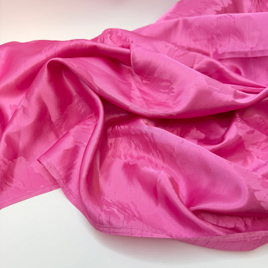 Splash Of Lust - Vintage Jacquard Poly Woven - Pink - 1.75M Bundle