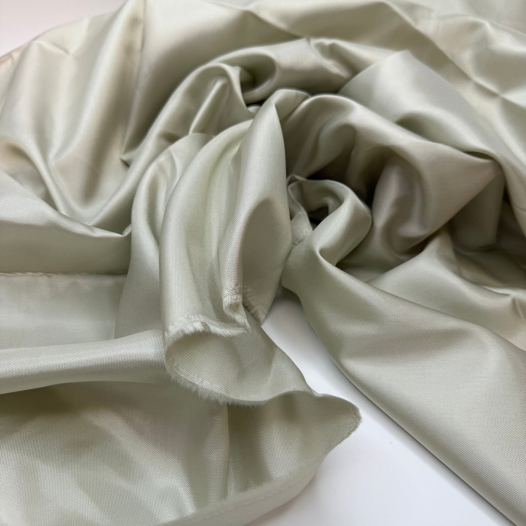 Silver Lining Kind Of Person - Acetate Woven - Silver - 2.1M Bundle