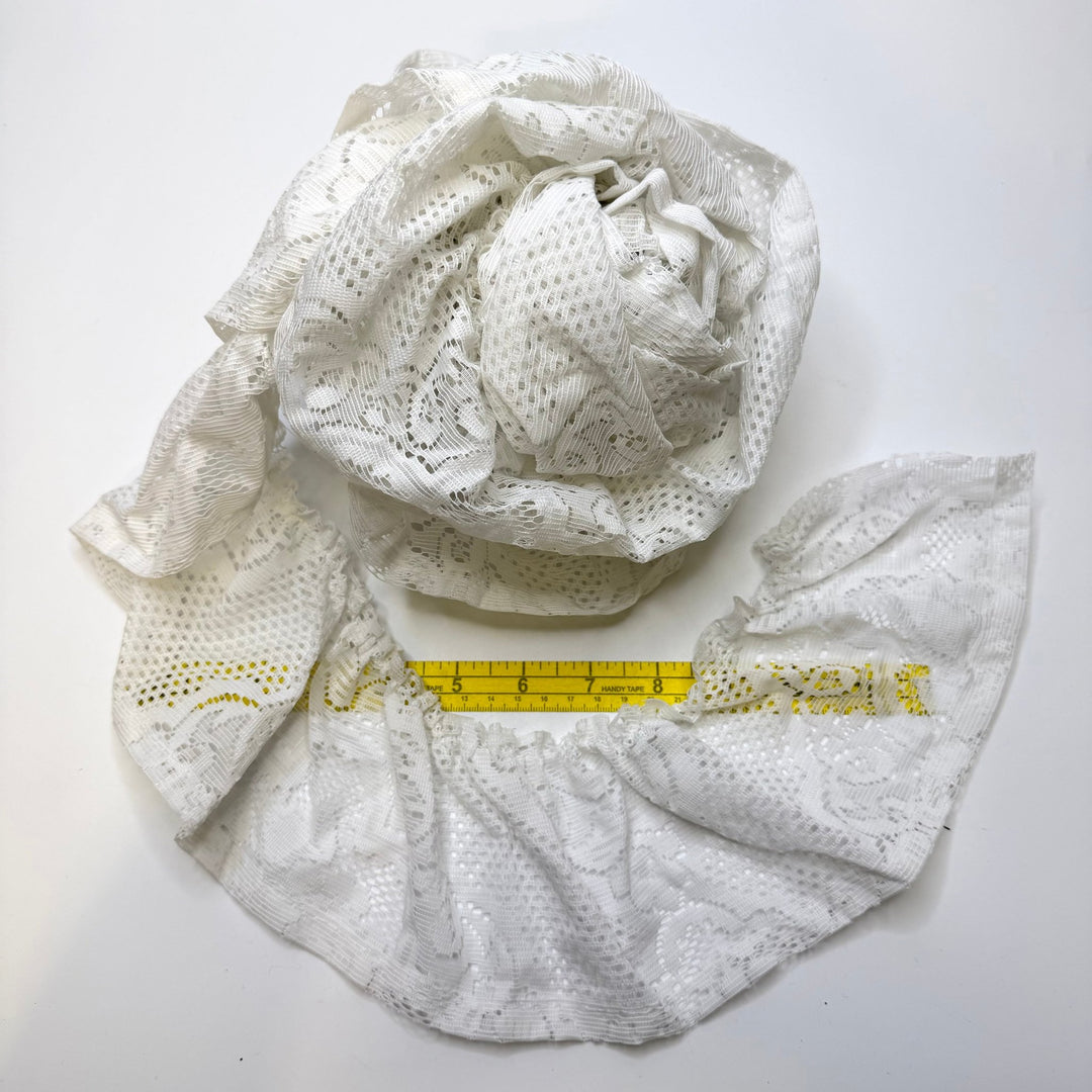 4" (102mm) Ruffled Lace Trim - White - 4.4M Bundle - True Deadstock supplies Fabric by private - Sustainable Textile | FABCYCLE