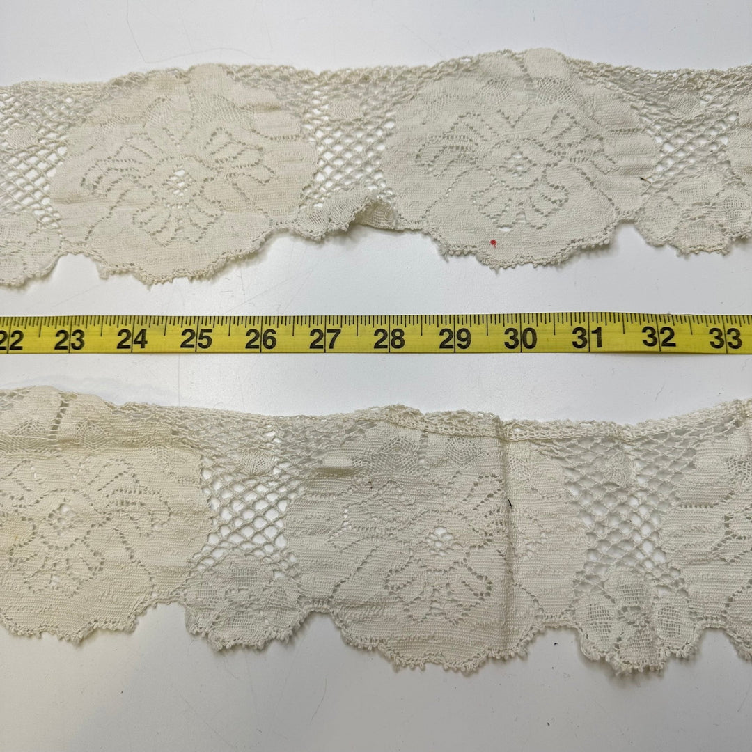 4" (102mm) Vintage Scalloped Lace Trim - White - 2 Pack - True Deadstock supplies Fabric by private - Sustainable Textile | FABCYCLE