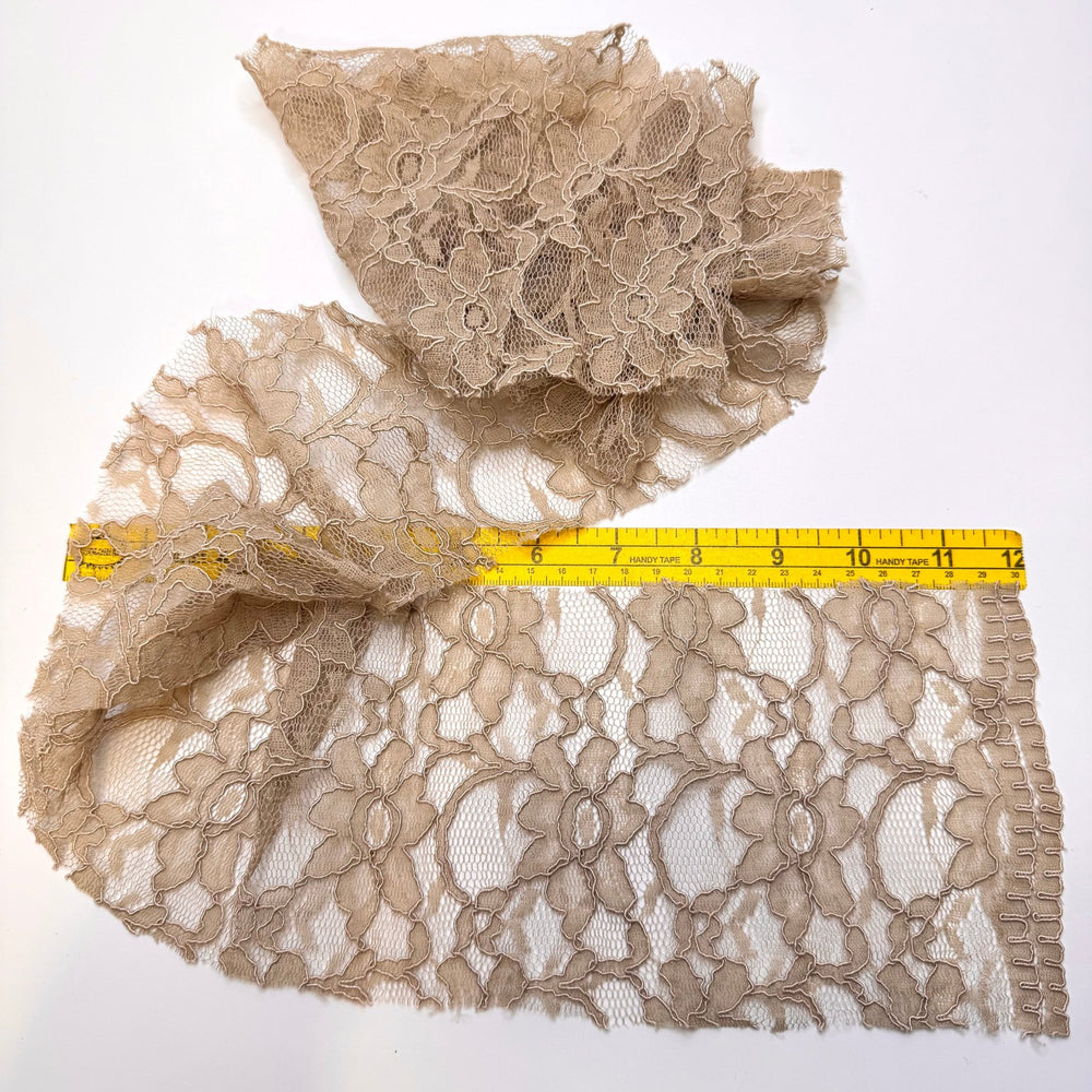 4 ⅓" (110mm) Mesh Lace Trim - Light Beige - 1.4M Bundle - True Deadstock supplies Fabric by private - Sustainable Textile | FABCYCLE